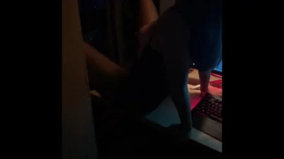 酒店窗前做爱给对面的人看